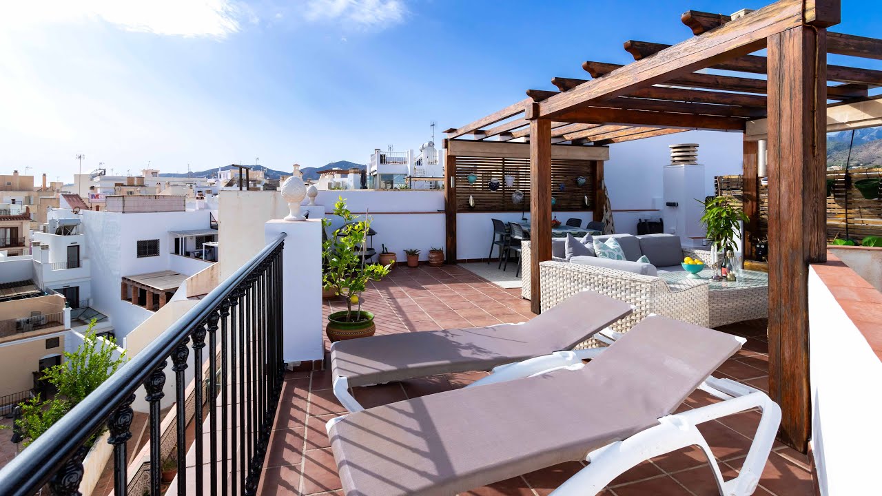 SOLD! Apartment with a fabulous terrace in Nerja, €499.000 ref.HN605