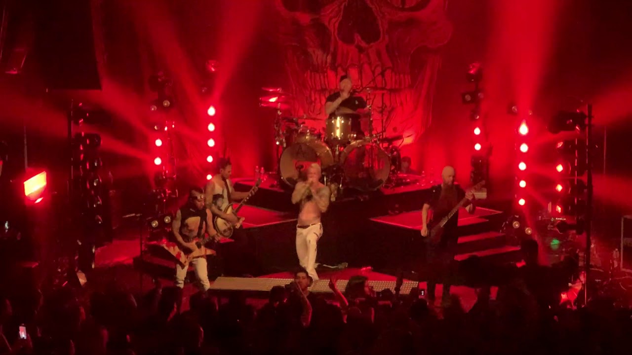 Atreyu - Bleeding Mascara | Live 2018