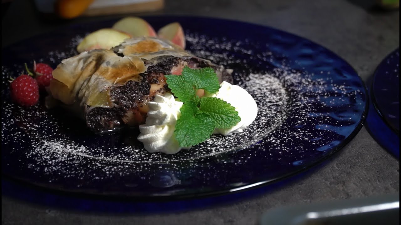 Pfirsich-Mohn- / Zwetschgen-Mohn-Strudel