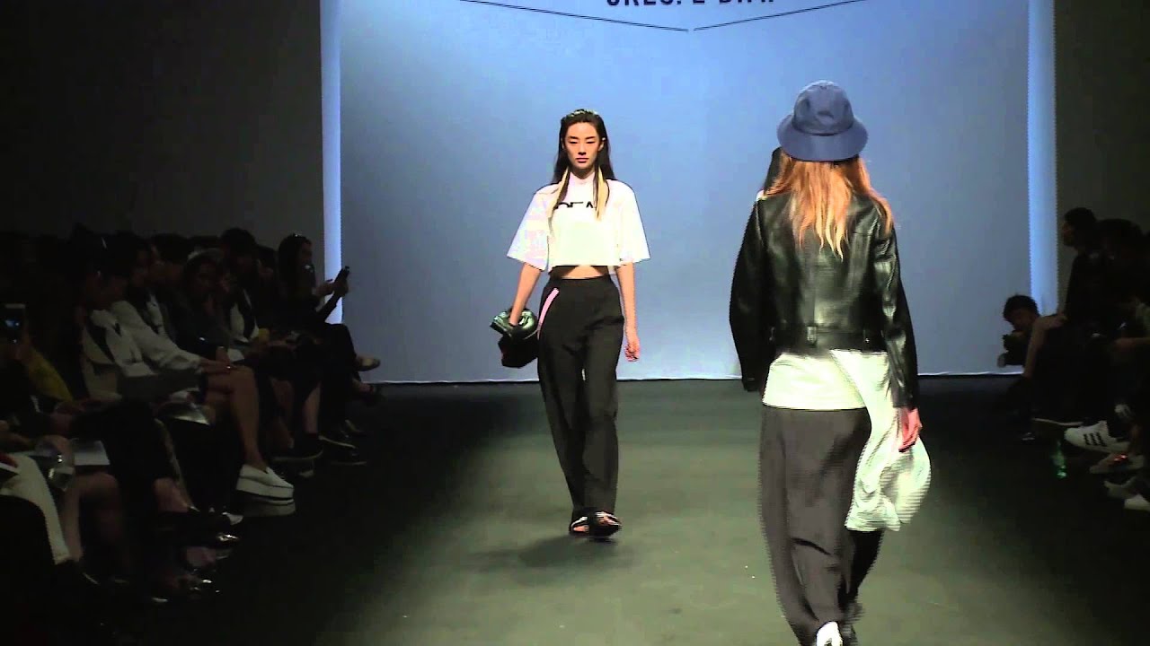 CRES. E DIM. 2015 S/S SEOUL COLLECTION RUNWAY CUT