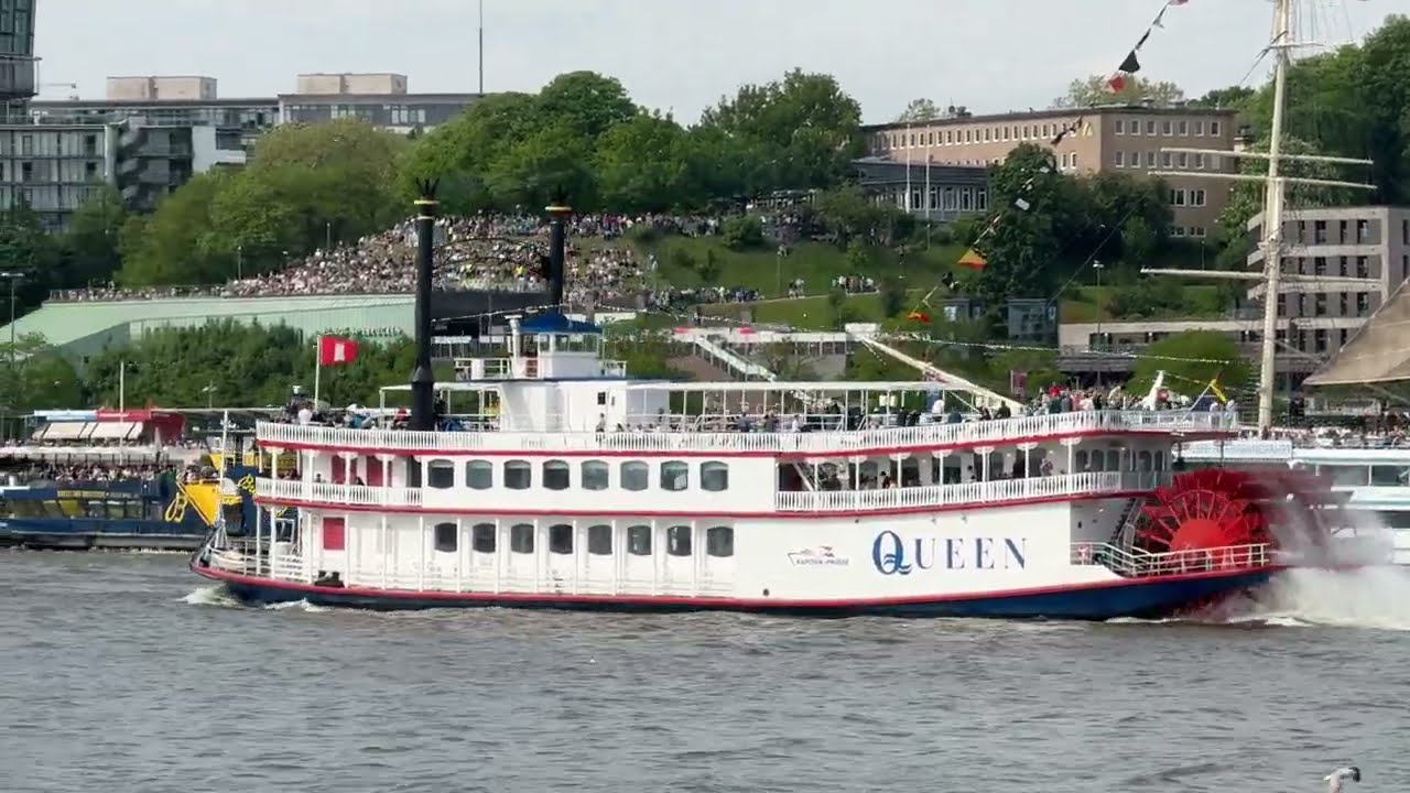 Ausflugsschiff Mississippi Queen Hamburger Hafengeburtstag 2024