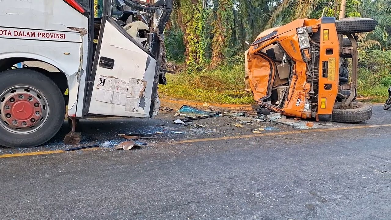 LAKALANTAS TIGA HARI BERTURUT TURUT JALAN LINTAS LABUSEL DAN LABUHAN BATU 