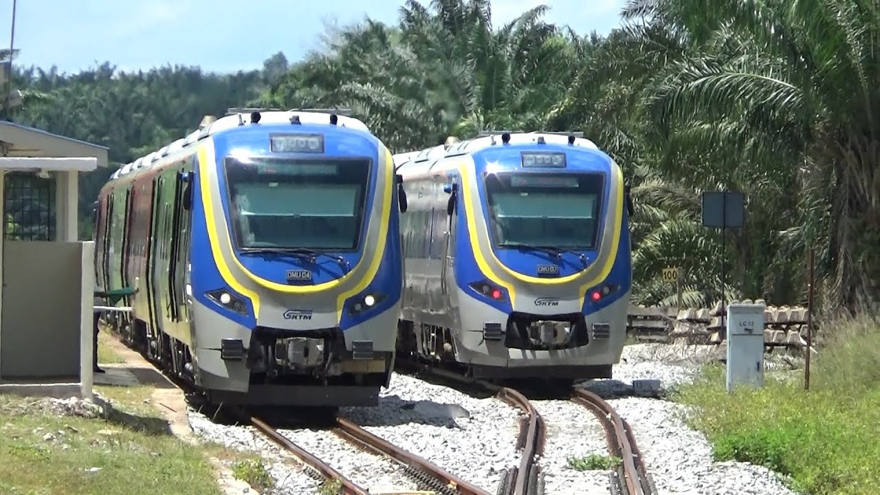(19/3/2022) Tren SH35 dan SH38 di Mengkarak, Pahang