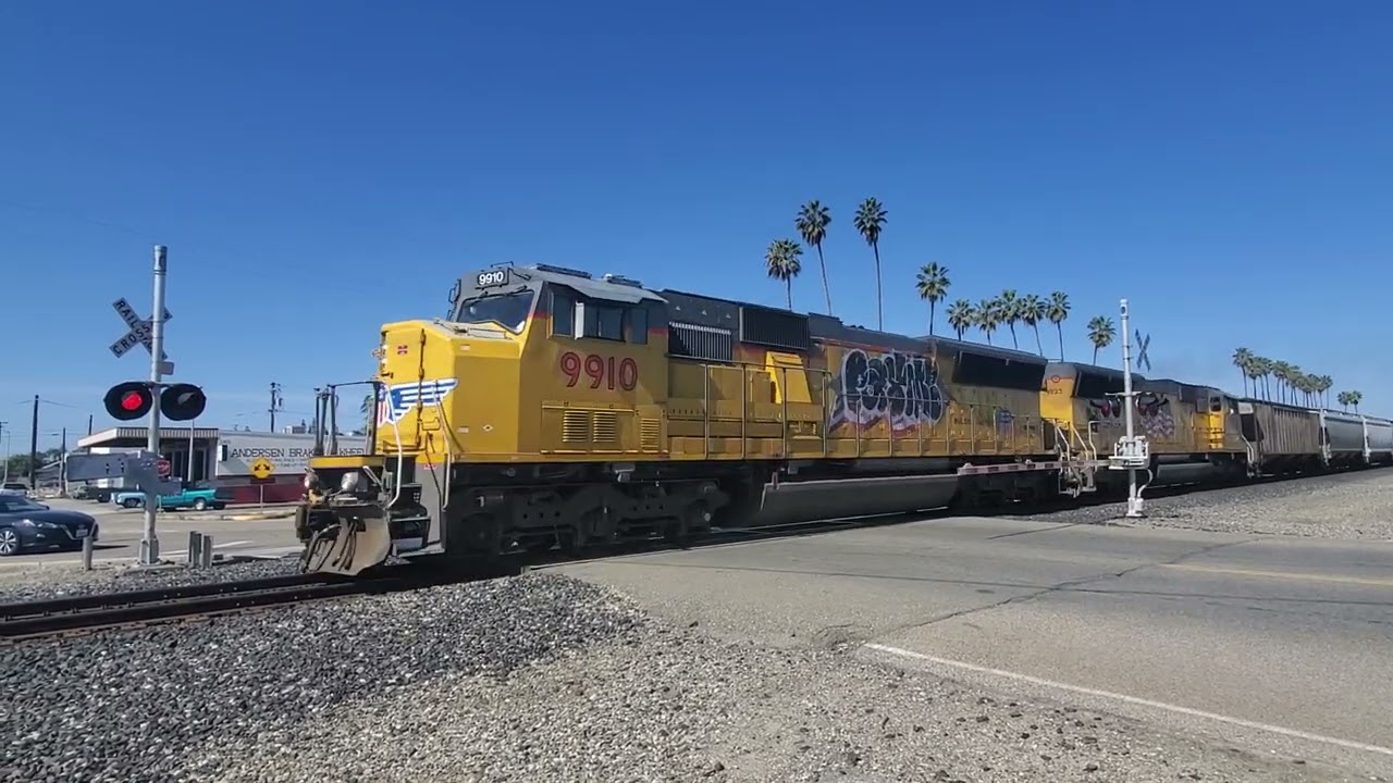 Union Pacific Goshen local train passing 3rd st Selma California