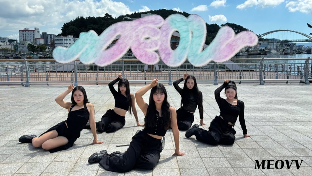 [DANCE IN PUBLIC | ONE TAKE] MEOVV - ‘MEOW’ | Dance cover by J-kingdom from Korea