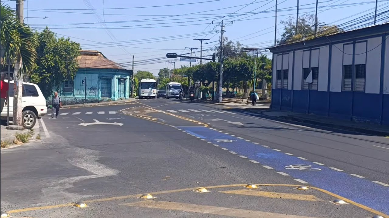 LA 10a  avenida sur del barrio San Jacinto de San Salvador el salvador 