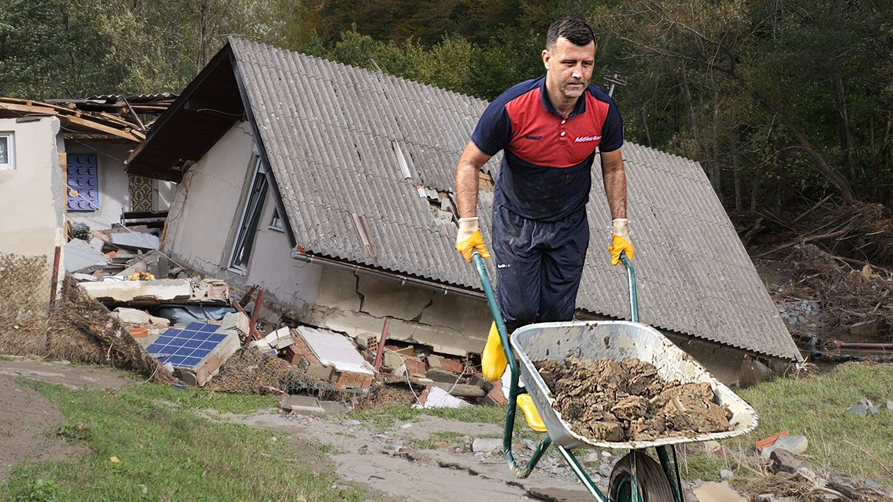 Nakon bujičnih poplava Fojnica u problemu - ima lopata nema ruku