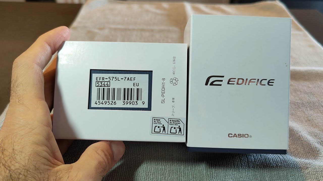 Unboxing and walk around the latest release from Casio. The Edifice EFR-575L-7AEF & EFR-575CL-3AEF