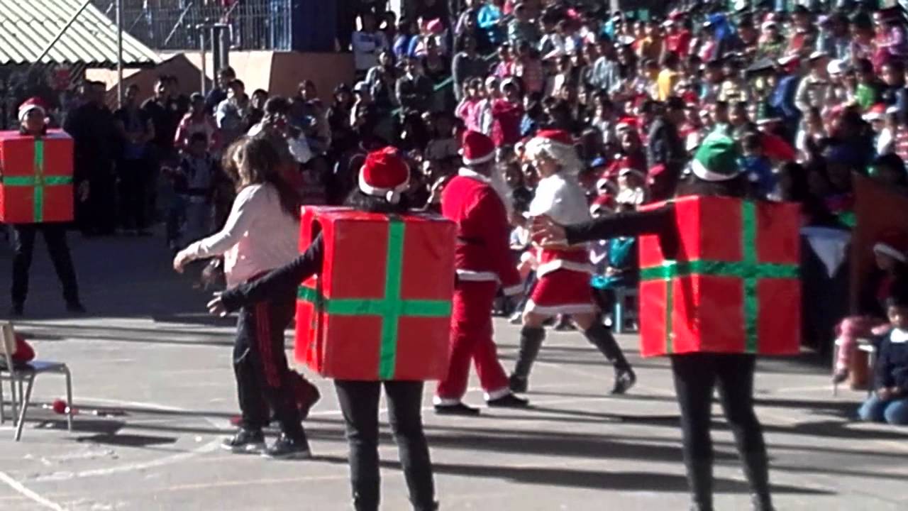 Baile de regalos navidad uemol