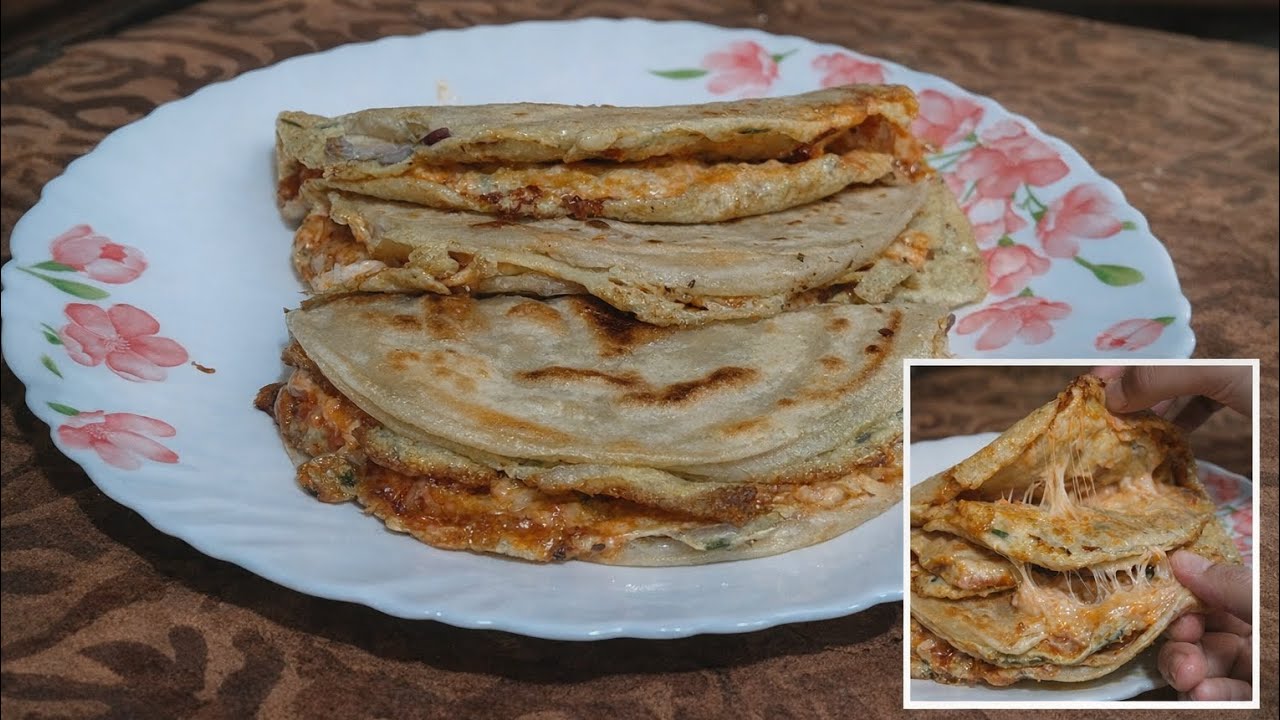 EASY AND TASTY EGG CHEESE PARATHA😋🫶🏻|| #recipe #viralvideo #cheeseparatha #eggparatha #viral #tasty