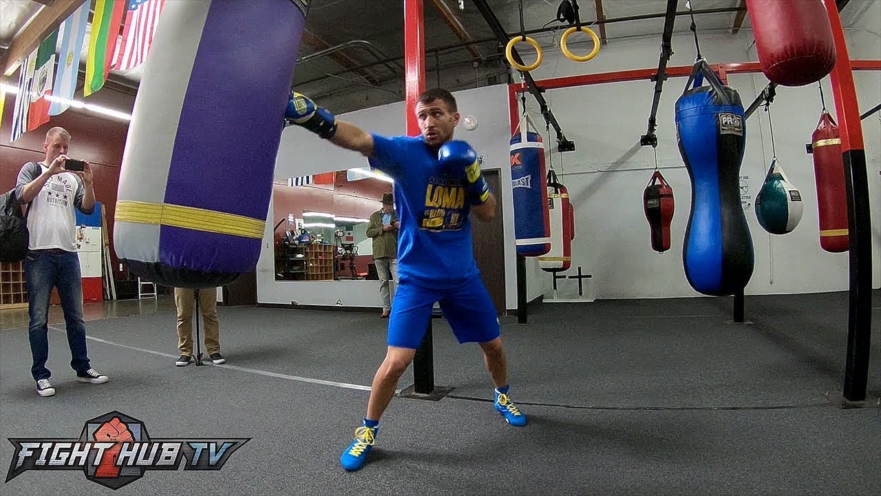 BEAUTIFUL FOOT WORK! VASYL LOMACHENKO - HEAVY BAG WORKOUT - GO PRO VIDEO
