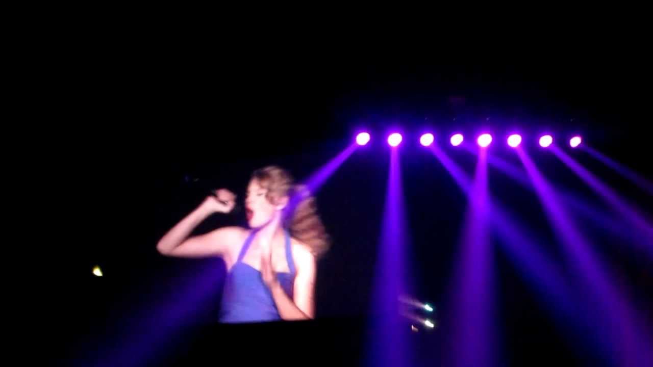 Justin Bieber surprise guest at Taylor Swift concert