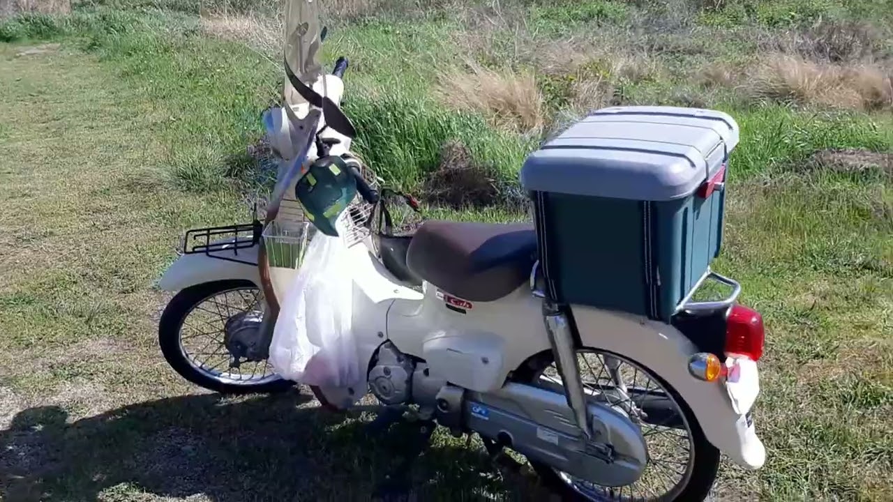 ホンダ　スーパーカブAA09　