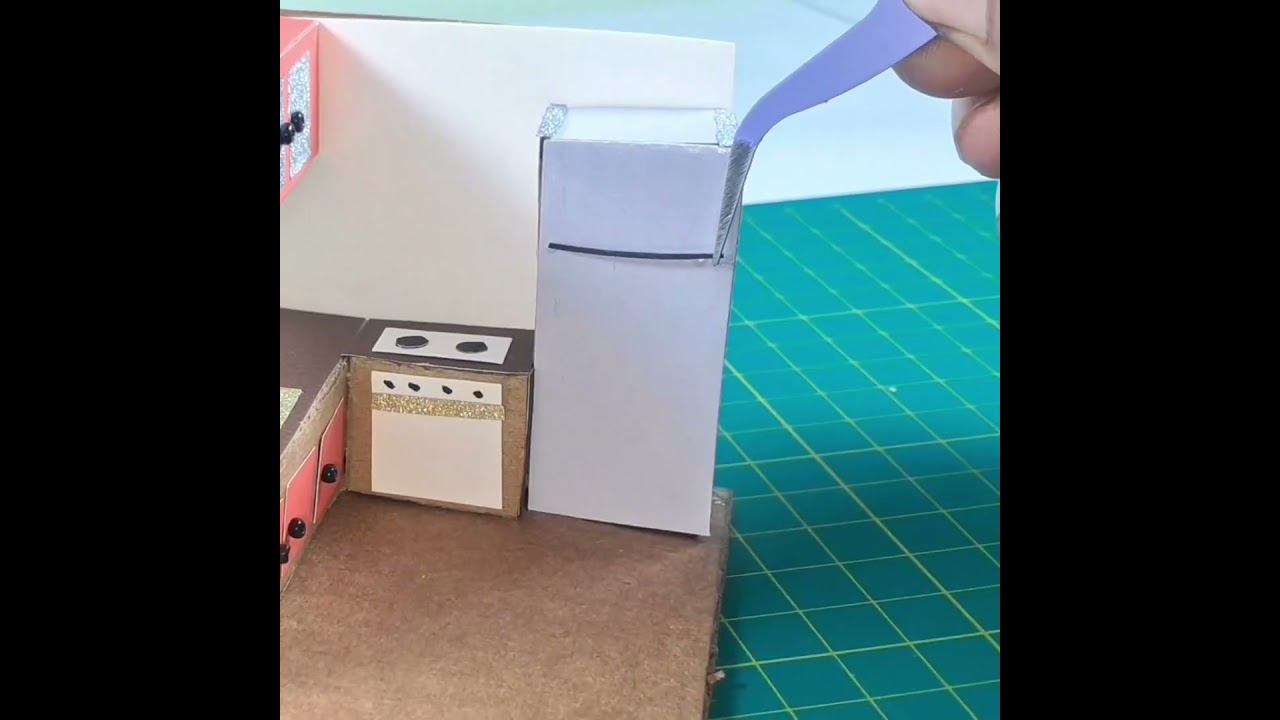 Easy DIY Mini Fridge with Cardboard 📦❄️ | Quick & Fun Craft 🏠✂️