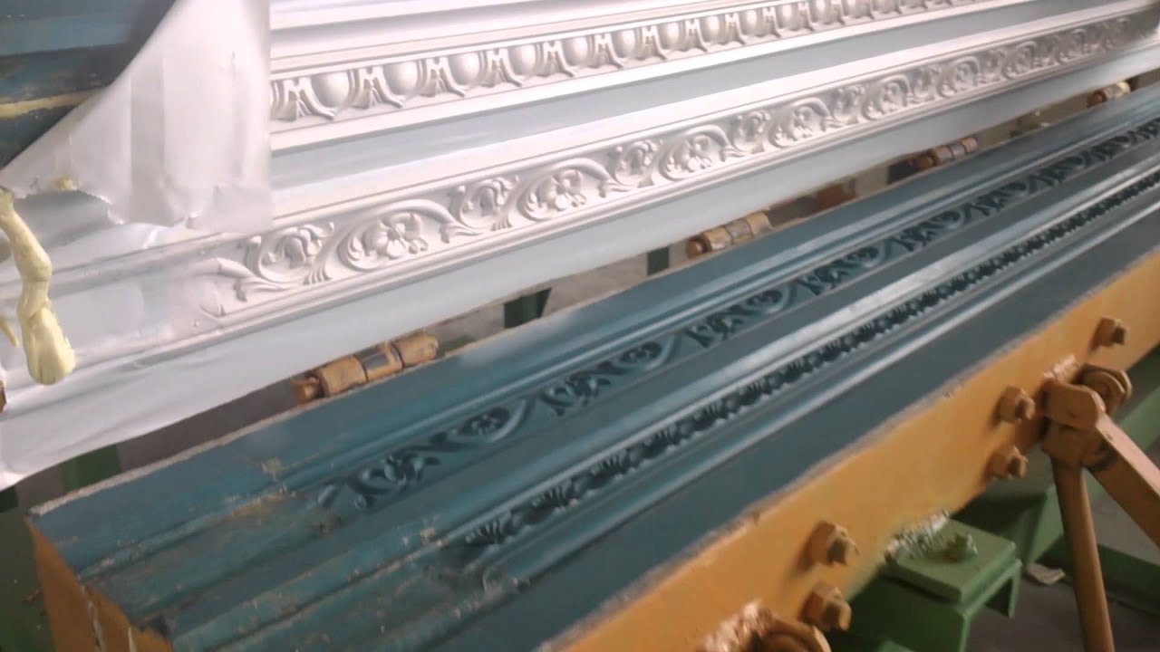 China PU cornice molding machine