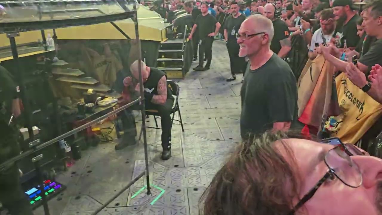 Metallica James entrance 8 Jun 25 RJS
