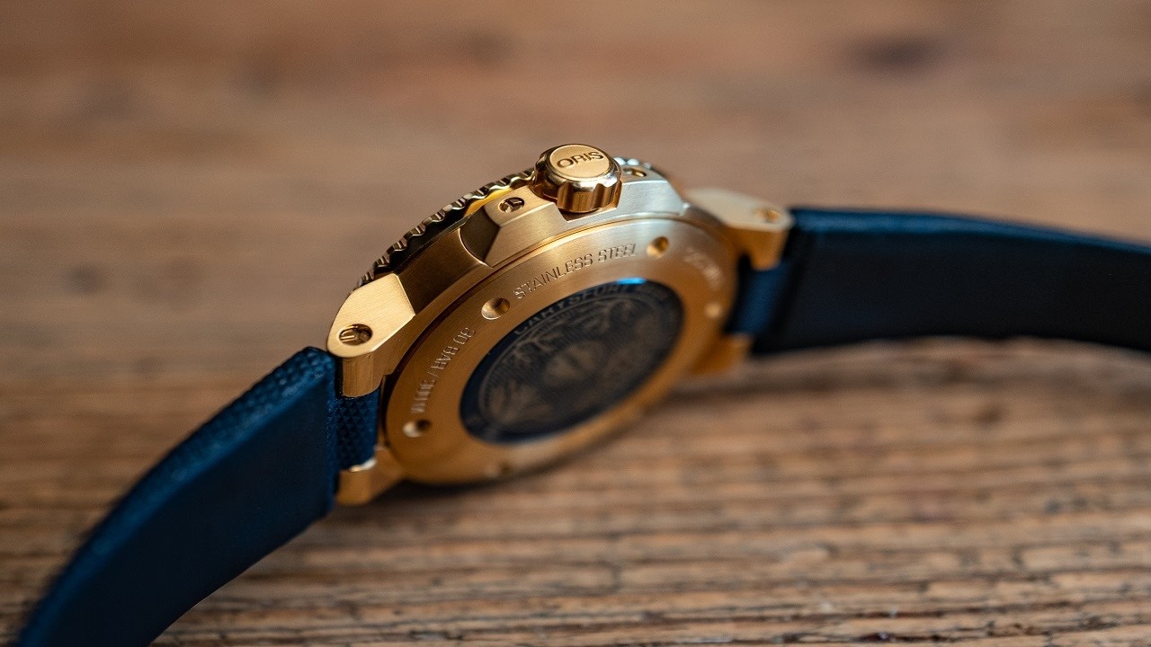 Top 9 Outdoor Watches Built for Hiking, Trekking & Military Use