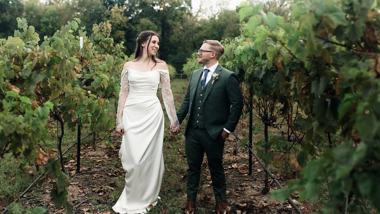 Serendipity Farm & Vine Kansas Wedding // Stacey + Andy