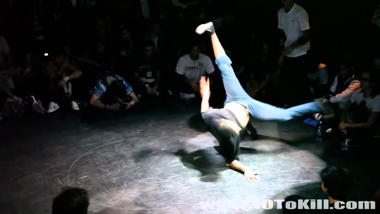 Tricks Battle 1/2 Final - Soso vs Tawfiq - IBE 2010