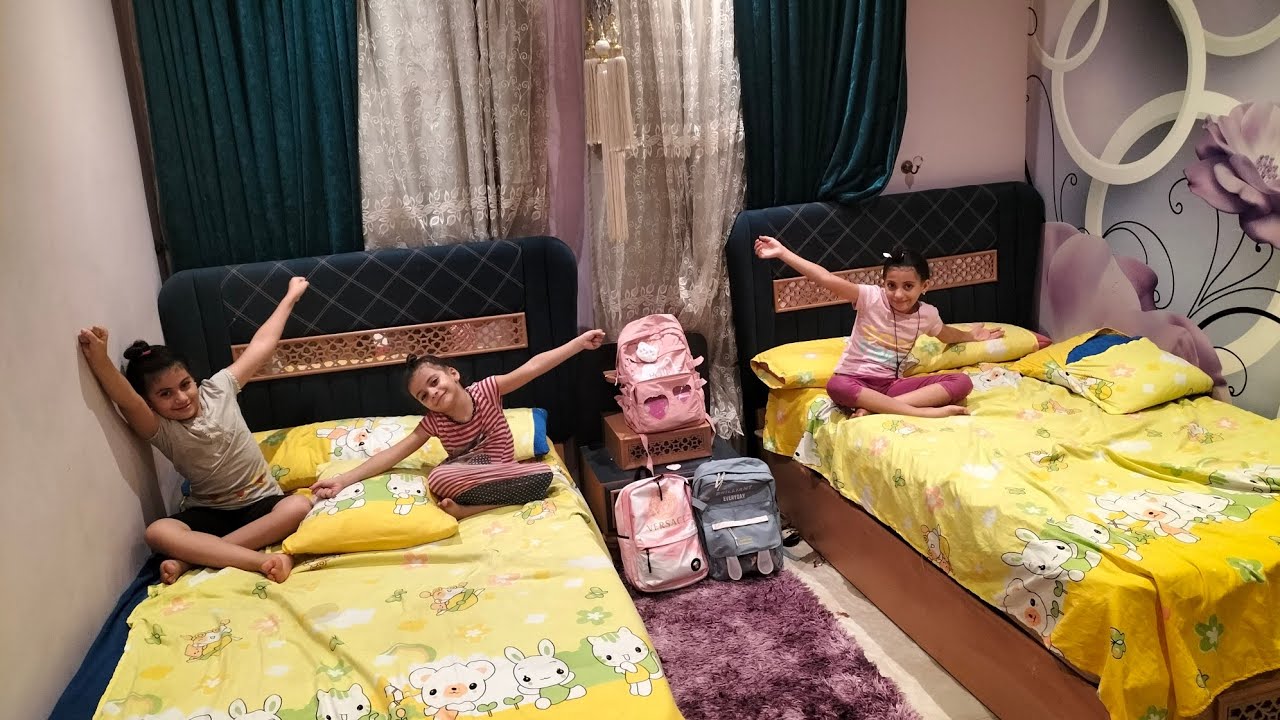 روتين ليله اول يوم مدرسه وتجهيز البنات لاستقبال المدرسه فيديو كله بهجه ودفي العيله