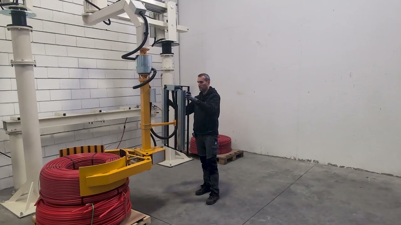 ADRIA Pneumatic Manipulator for Coils & Reels – Efficiency, Safety & Ergonomics