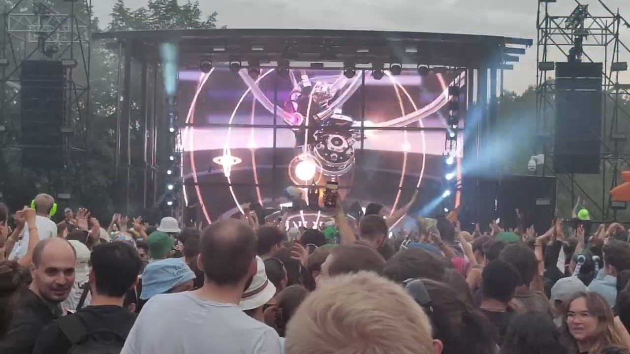 Vini Vici au stage red du @ElektricParkFestival 2023