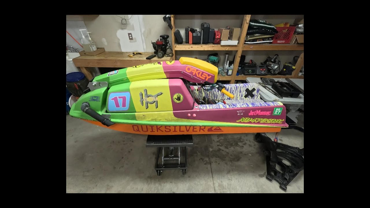 Refreshing my Vintage JS550 Jetski | Episode 1: Stripping it Down