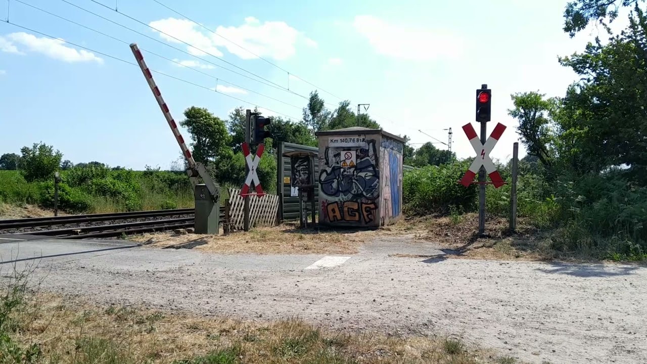 Bahnübergang Am Ziegelmoor, Scharmbeckstotel