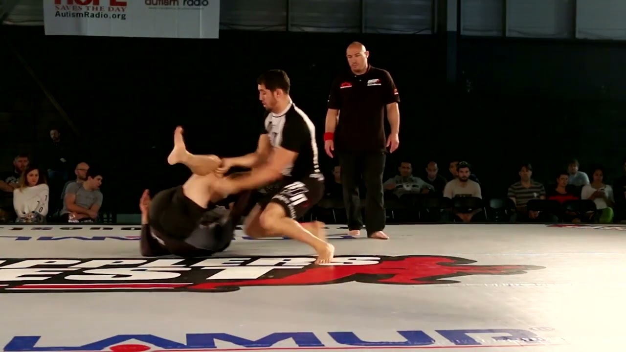 Submission - UFC Ultimate Fighter MATT ARROYO vs. Michael Padilla - Grapplers Quest No Gi Pro 2015