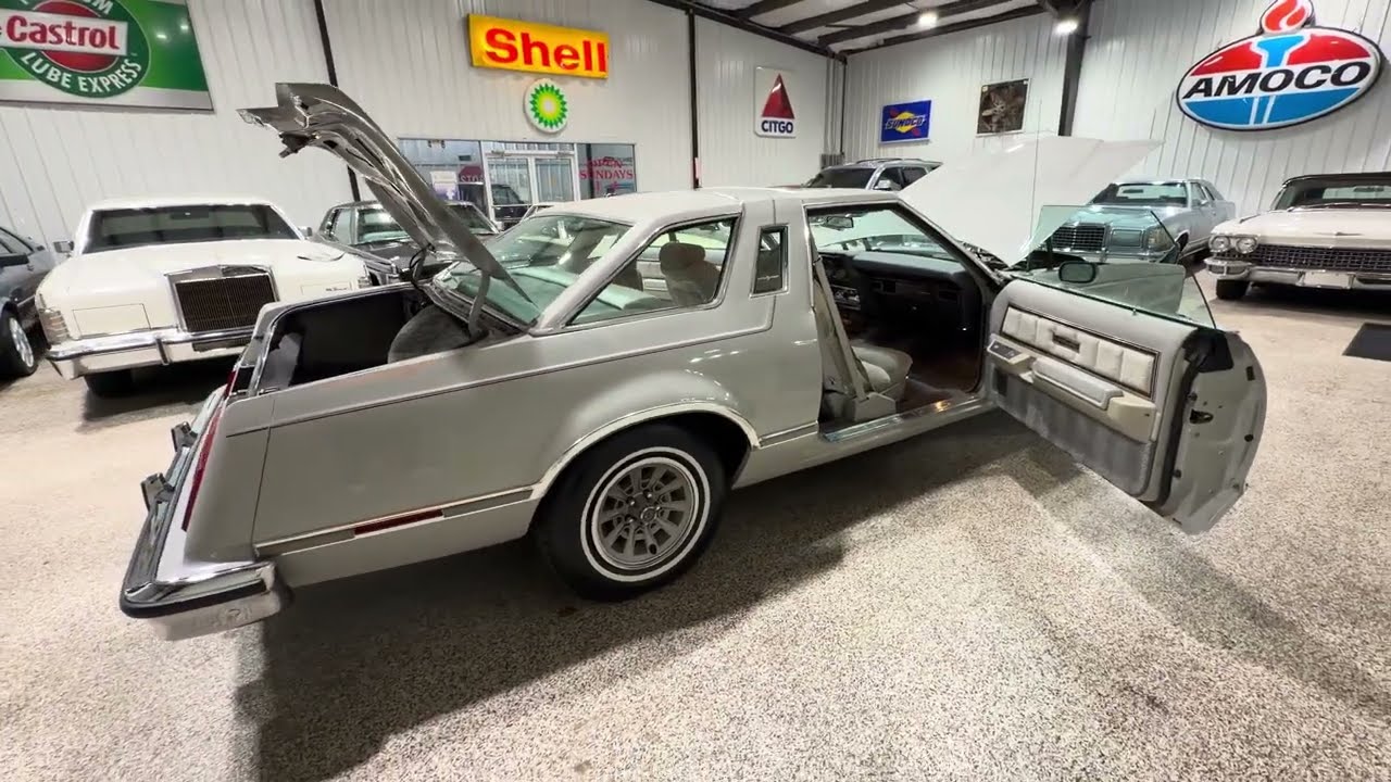 1977 Ford Thunderbird Interior Review! AMAZING CONDITION