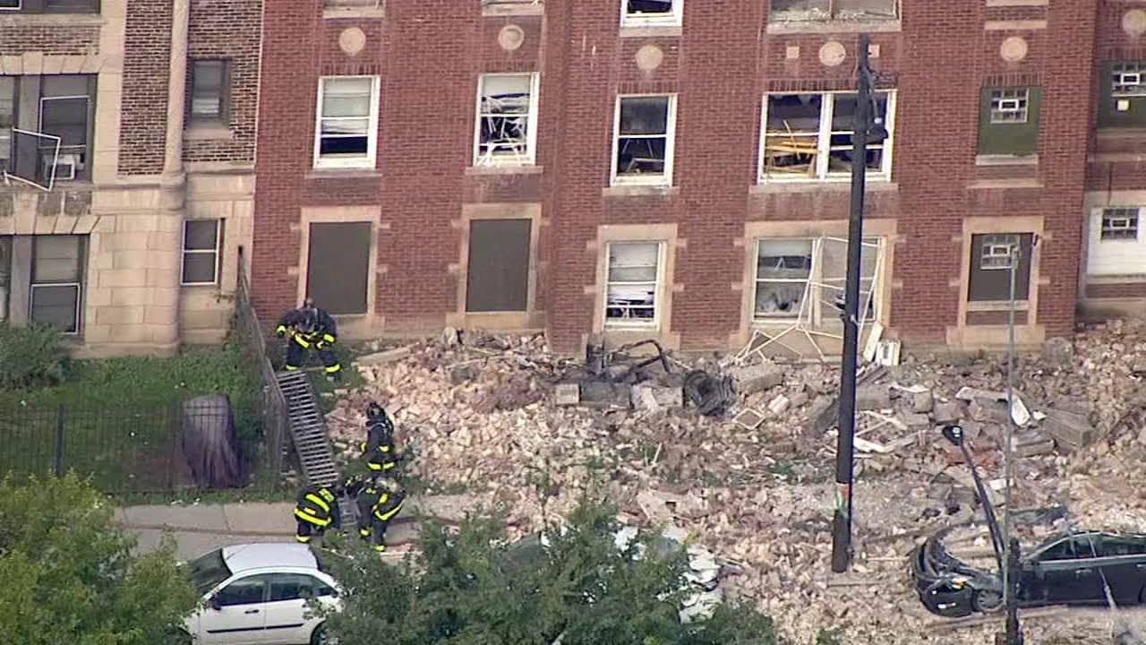 Chicago building explosion, collapse: At least 8 injured | ABC7