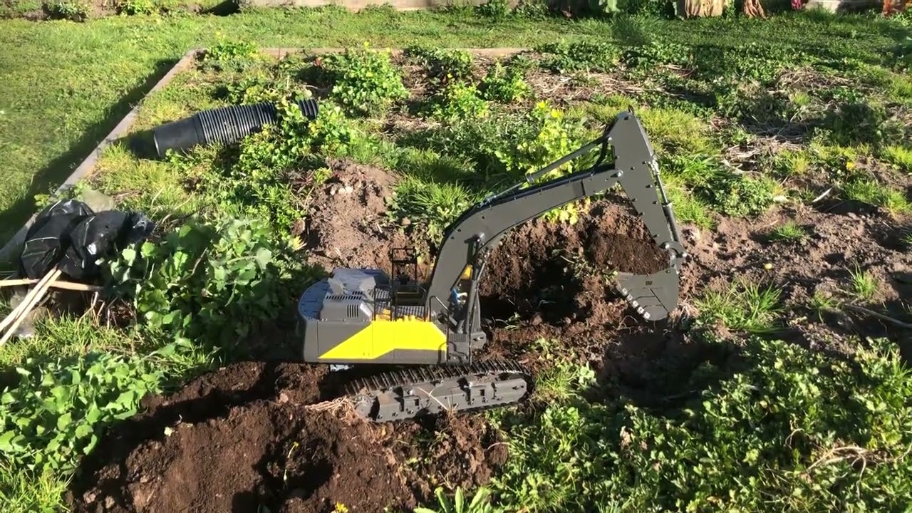 First dig with 3D printed Volvo 550 1/14