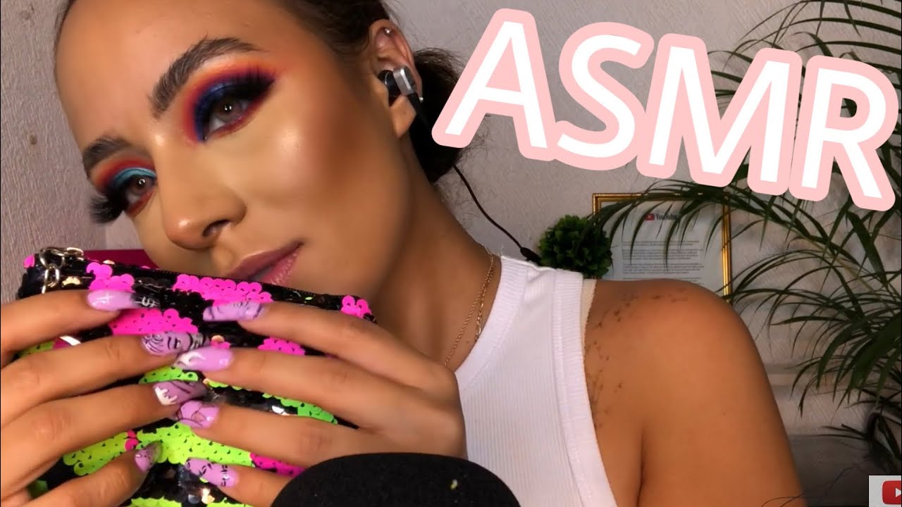 ASMR en español ROLEPLAY vendedora de productos ASMR | ASMR tocando el micrófono// SAMII HERRERA