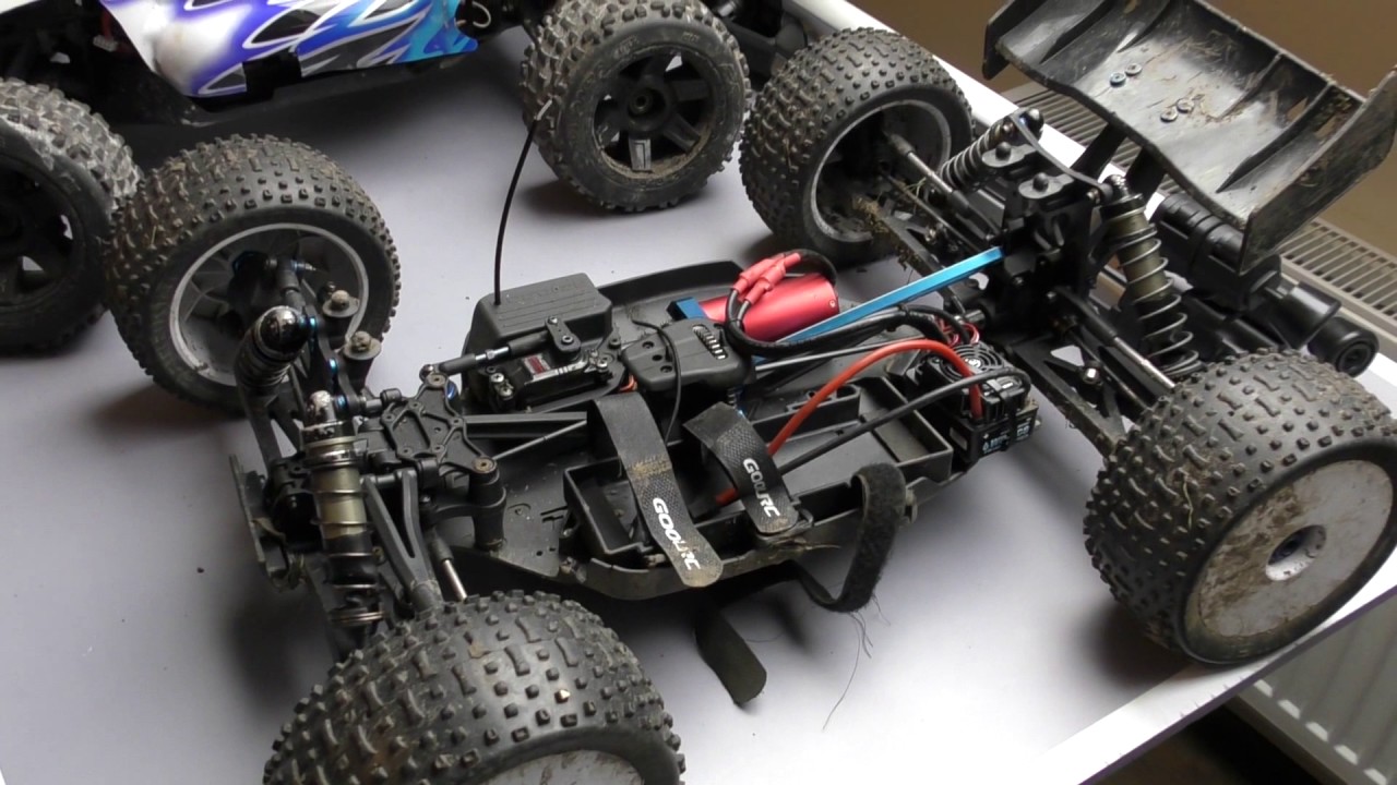 TRUGGIES...Which is the baddest Truggy on the market - Quick look.
