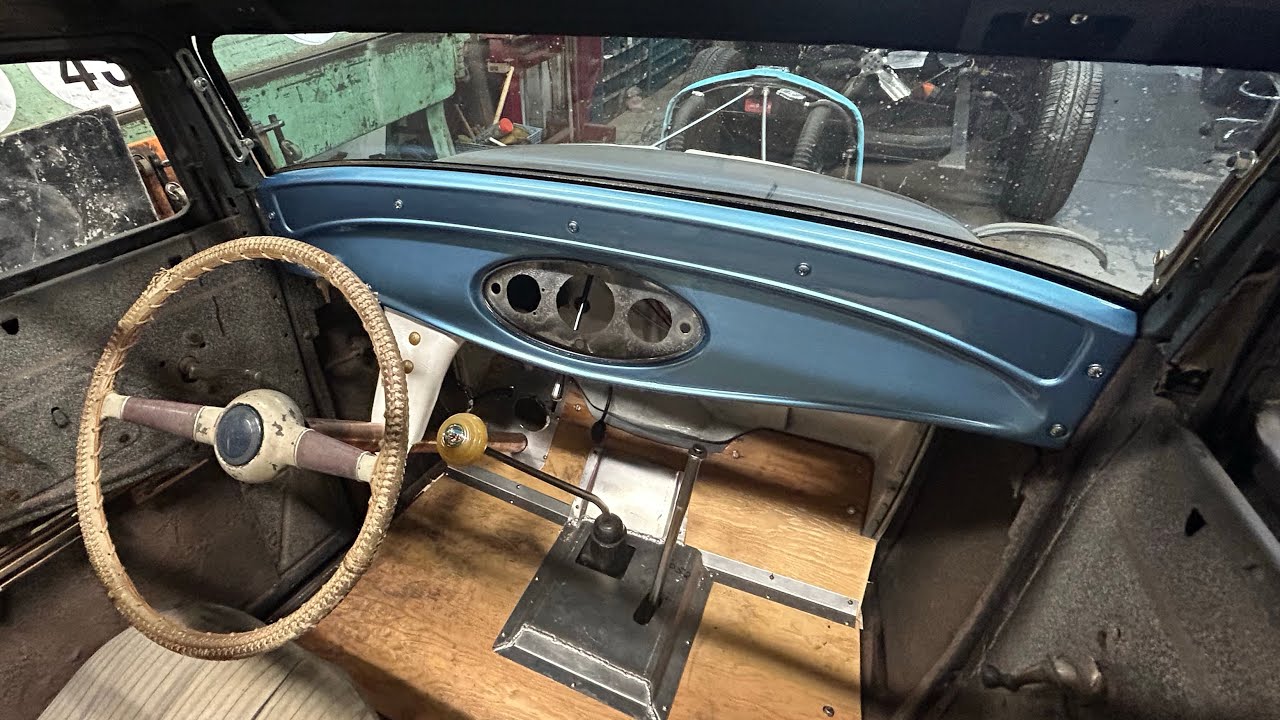 Painting a 32 Ford Dash. 32 Ford Build Part 31