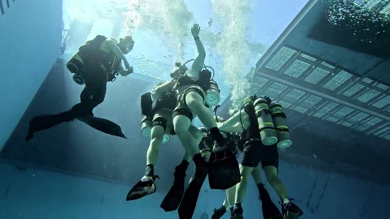25-40-SC NAVY DIVE SCHOOL