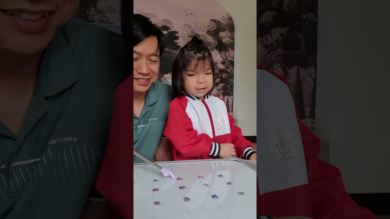 Phương Thảo học chữ