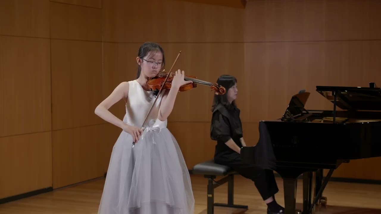 Paganini concerto no.2 (2nd movement) Margaret Li