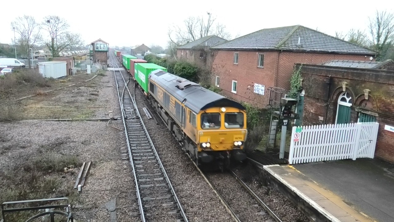 Lots of freight at March on this Short Afternoon Visit.