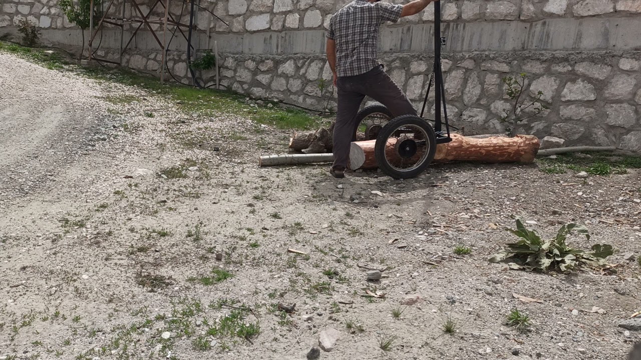 Kütük taşıma arabası.
