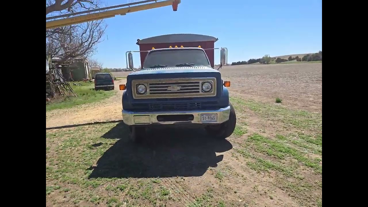 1979 Chevrolet C70 Cheyenne Grain Truck - Gasoline | For Sale | May 13th