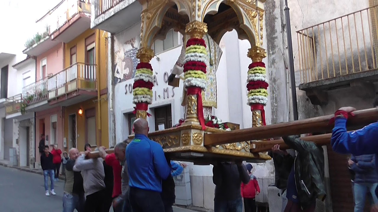 ARRIVO DI SAN FILIPPO IN PIAZZA