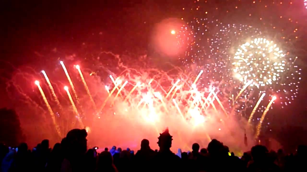 Alton Towers Fireworks 2010 Part 3/3 - The Finale (HD)