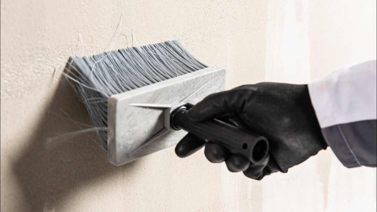 Verarbeitung Baumit IonitFinish auf verputzer Wand