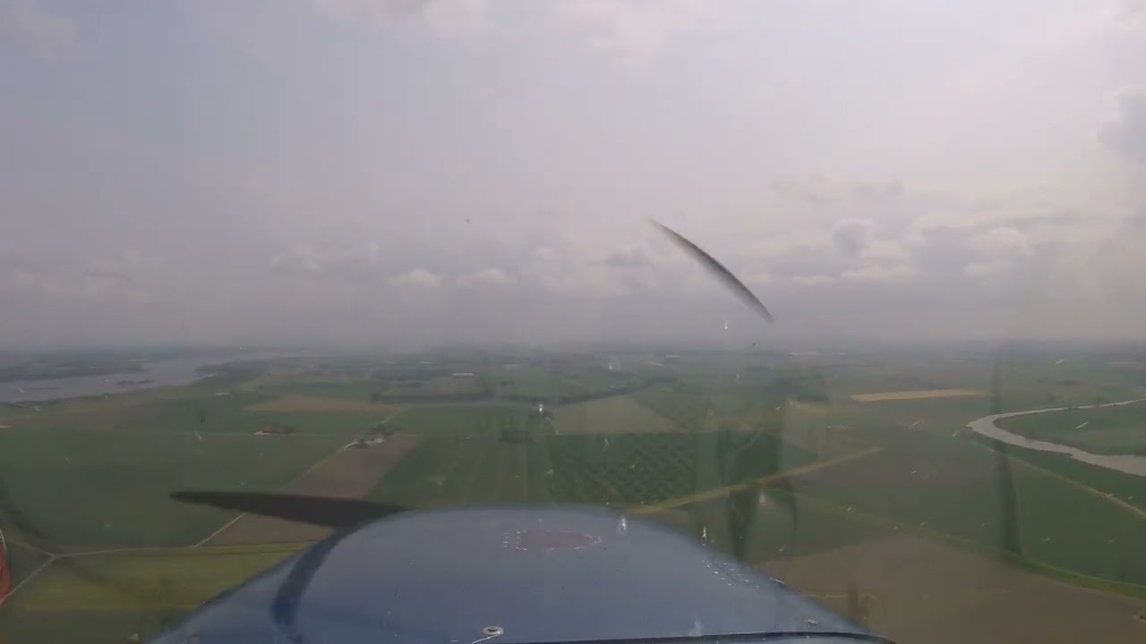 PH-CBN - Cessna 172 - Aproach and landing on EHMZ (Midden Zeeland)