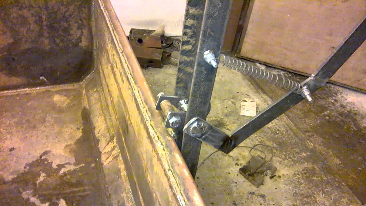 Diy Tractor Transport Box tipping lever