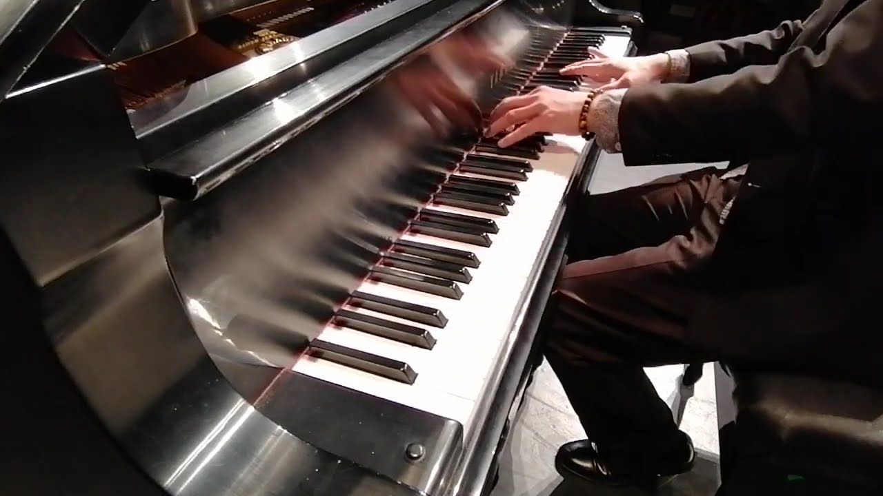 Live Improvisation, 2023 -Conflicting Paths