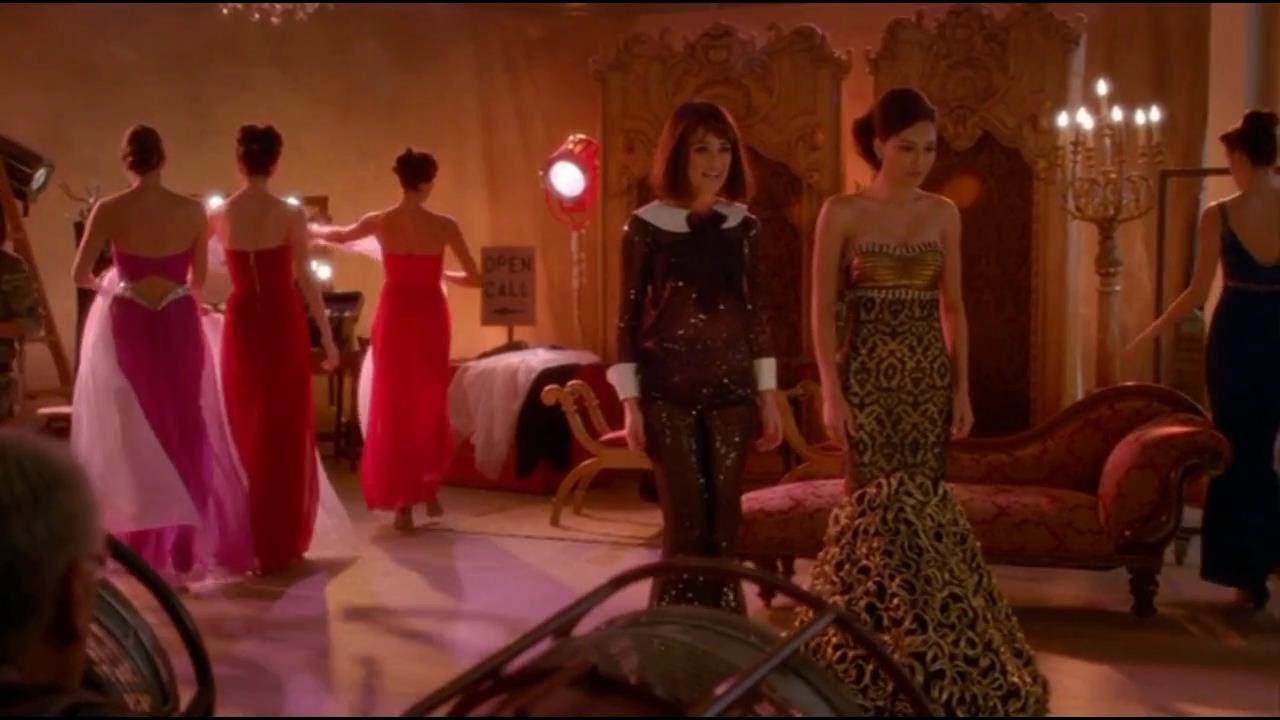 Glee - Brave (Full Performance)