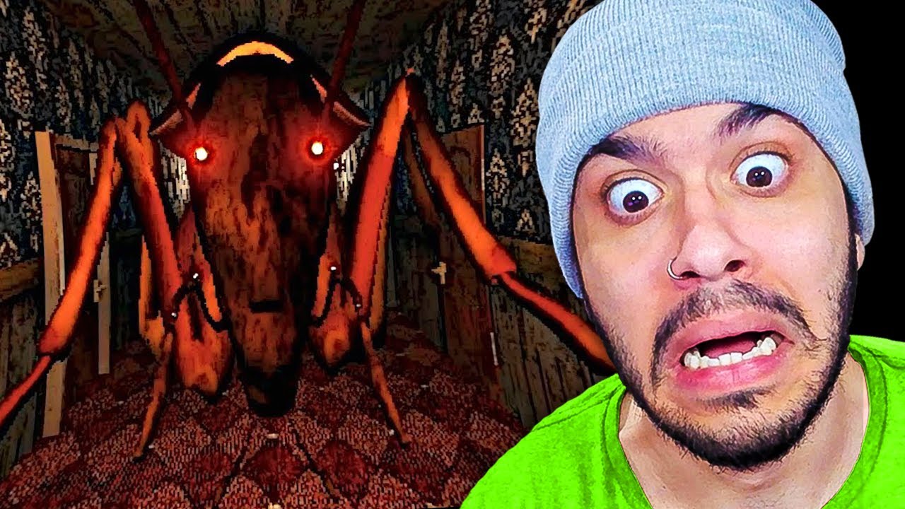 TEM UMA BARATA GIGANTE ATRÁS DE MIM! - The Roach Apartment