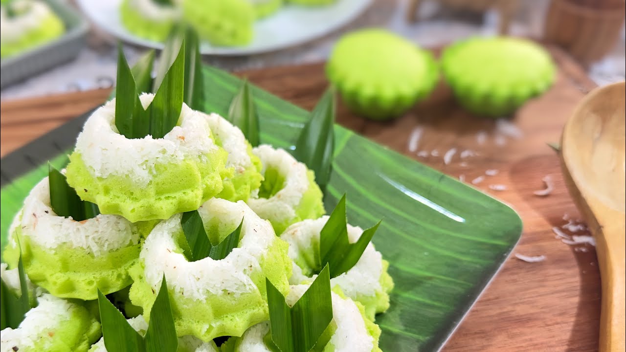 /Kuih Puteri Ayu  Gebu SUKATAN CAWAN/Easy To Make Steamed Pandan Coconut Cake